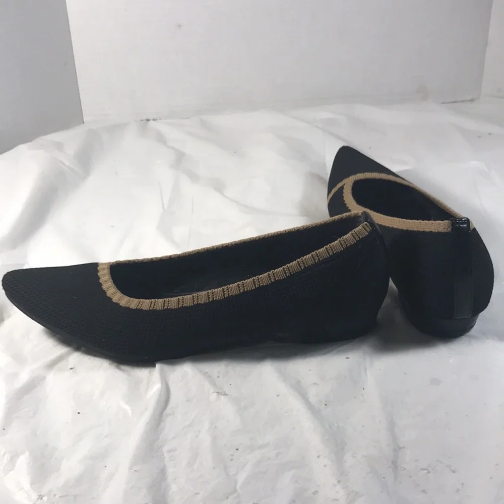 Vionic Women’s Dahlia Black Knit Trimmed in Beige Slip On Pointy Toe Flat Shoes